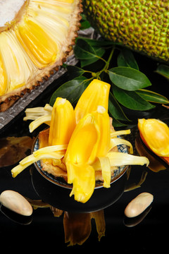 仙人坝的红衣兜