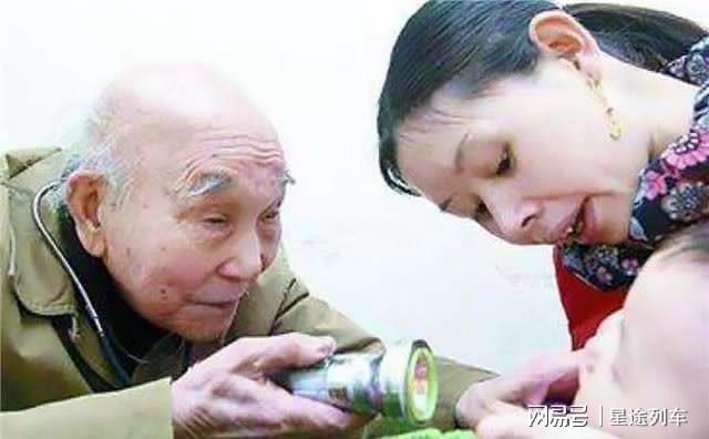 七年之痛，重生后我成了校花的渣夫 产品图片