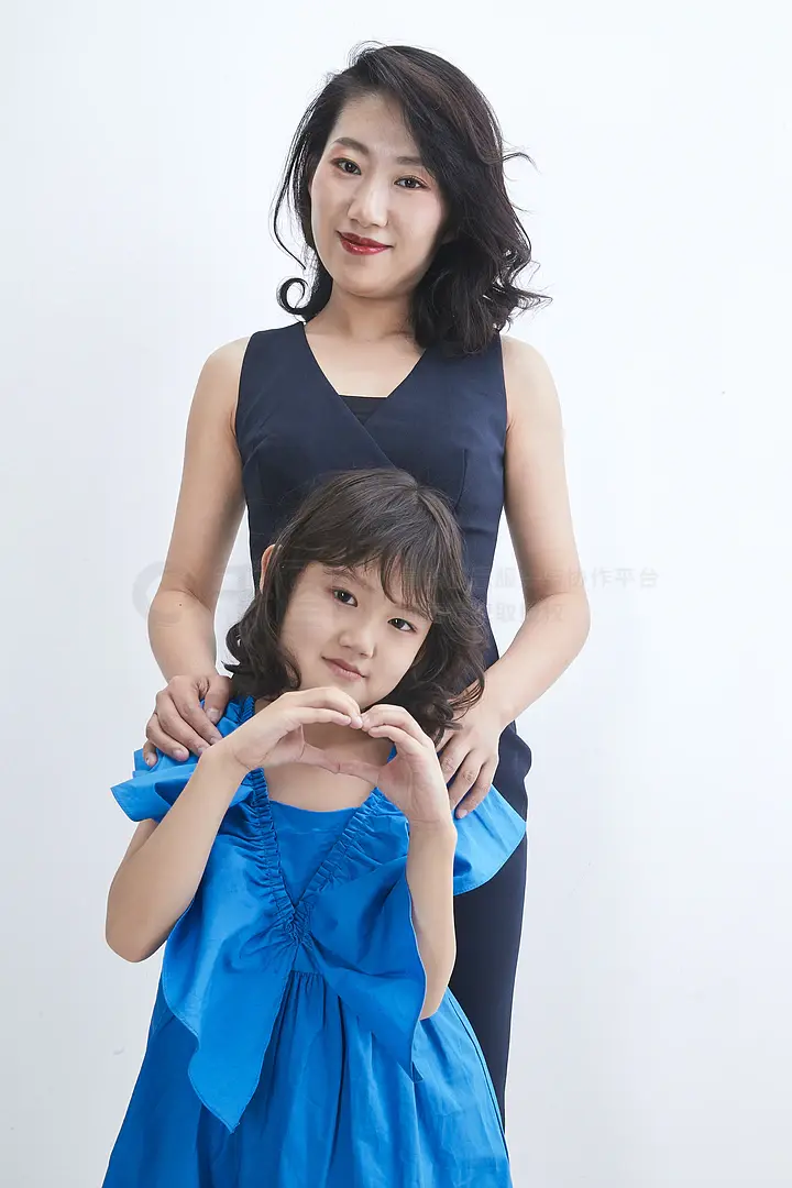 万有引力 视频主图