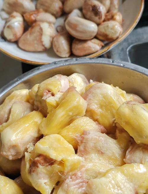 坠入深渊 推荐视频