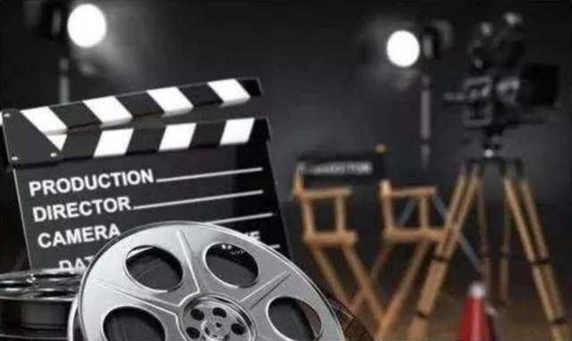 一个近乎完美的村庄 推荐视频