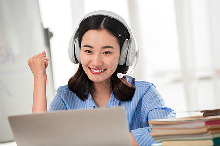 一个字头的诞生 推荐视频