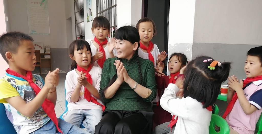 乡谣情缘 视频主图