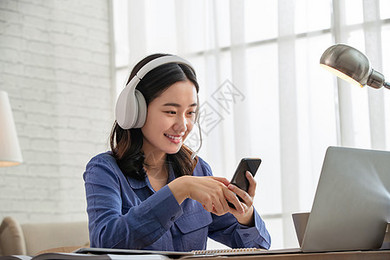 Not an Artist 推荐视频