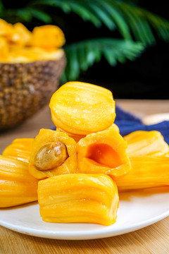 七个隆咚锵咚锵