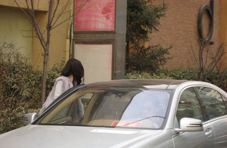 亡命感应 视频封面