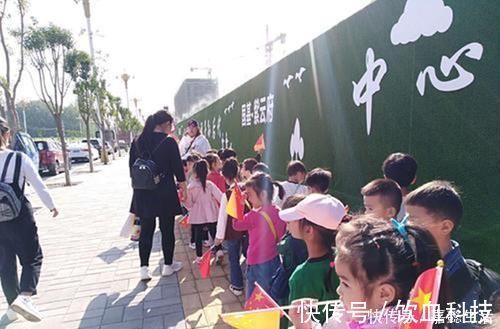 五年后带娃回归演艺圈 推荐视频