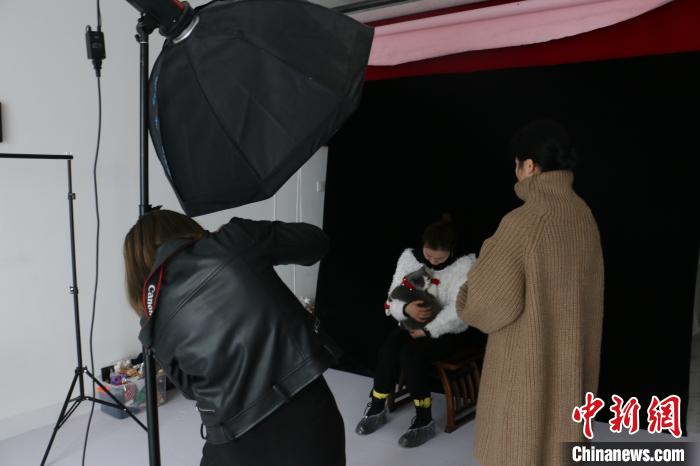 007：大破量子危机 视频主图