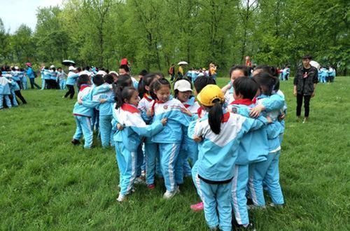 借东西的小人阿莉埃蒂 推荐视频