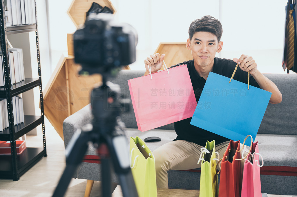 倩狐之妖乱青华 推荐视频