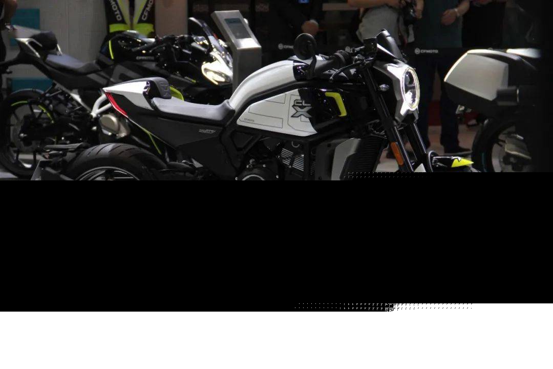 三个蠢贼 推荐视频