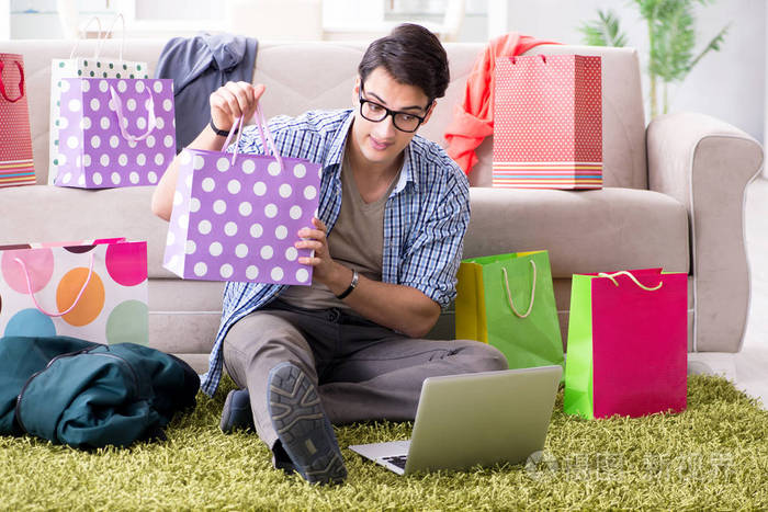 云小姐,封先生说你跑不掉了